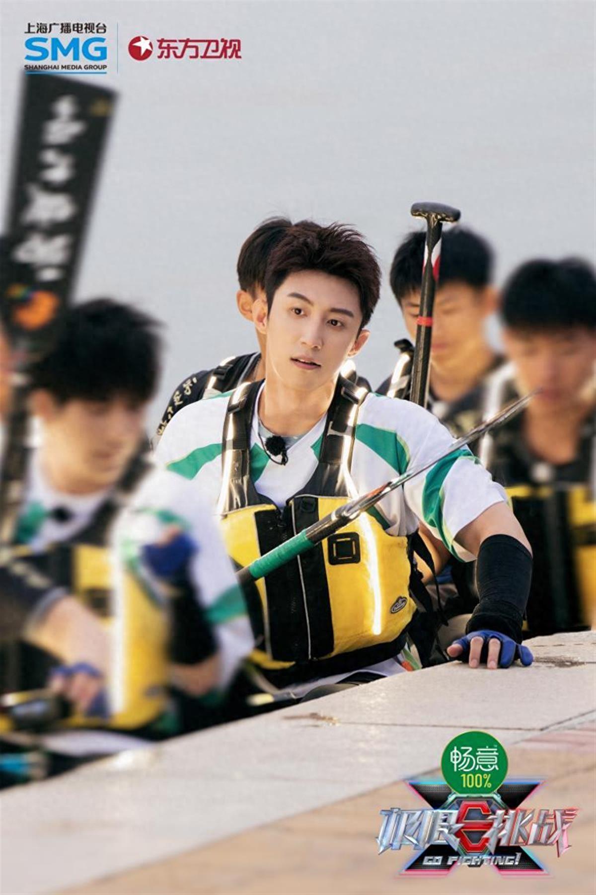 金龟子女儿办婚礼，领证三年已育一子，幸福家庭的温馨瞬间