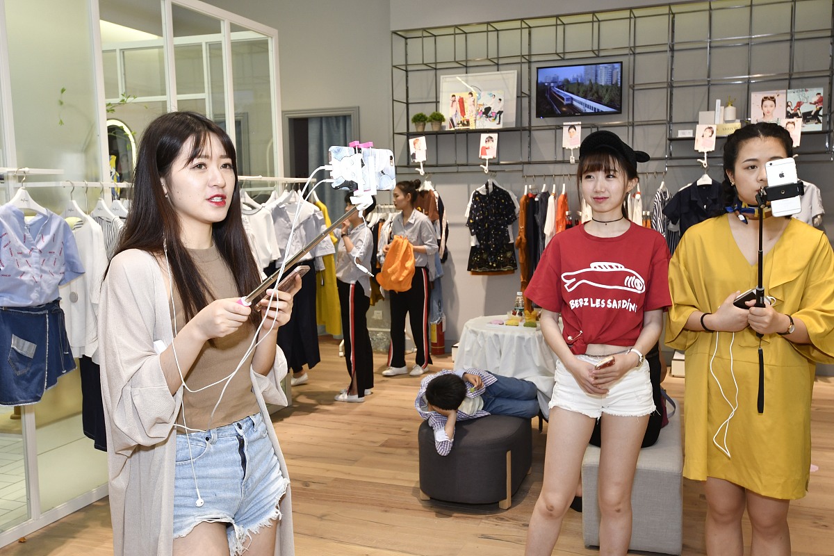 军工虎何文忠贪2.89亿被判死缓